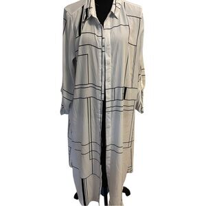 iJeans by Buffalo White and Black Long Sleeve Sheer Duster